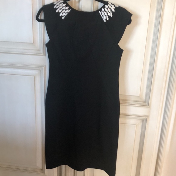 Beautiful sleeveless black dress size XS - Picture 2 of 4